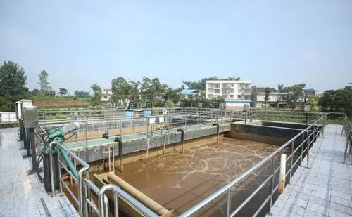 deal the wastewater with trisodium phophate