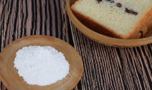 baking powder and cake